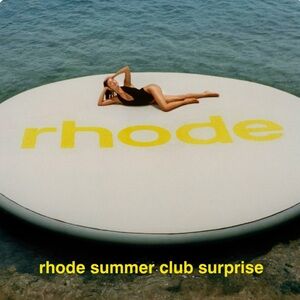 RHODE SUMMER CLUB HAT.